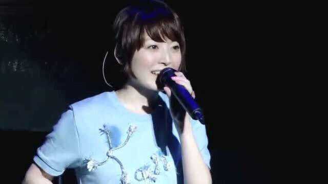 花泽香菜超甜的一首歌曲《恋爱》