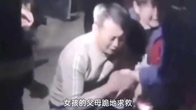 英雄少年的英勇事迹,进入井中成功营救出小女孩,网友:为他的行为点个大大的赞!