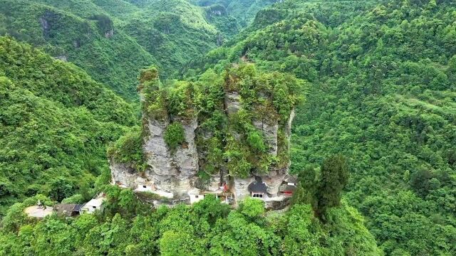 贵州遵义七柱峰,经上亿年风化剥蚀形成,神奇的大自然