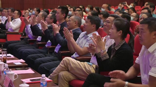 保山学院举行高黎贡山生物多样性保护与利用重点实验室、保山学院附属小学和附属幼儿园授牌仪式