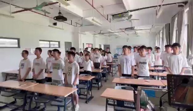 广东工贸职业技术学院汽车工程学院20汽车电子技术3班团支部风采——“活力在基层”