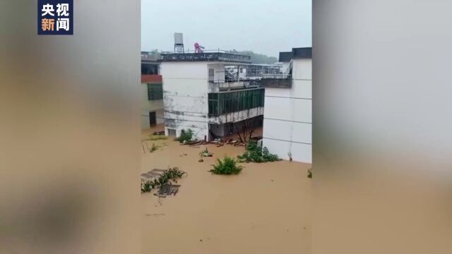 暴雨,暴雨,昨夜今晨大暴雨突袭赣州这里……部分学校紧急停课!