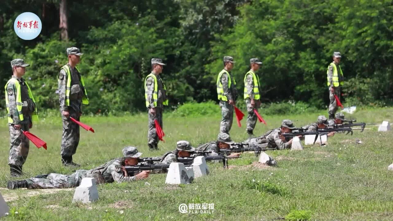 枪声密集!狙击手实弹射击考核正在进行