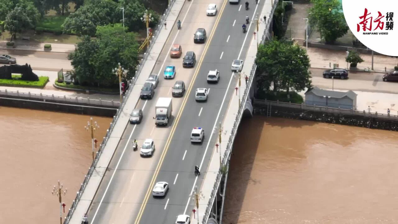 洪水渐退,韶关市区居民恢复正常出行