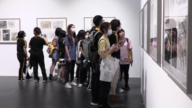 我校师生参观《全国高等美术院校附中校藏速写巡回展》(广州站)