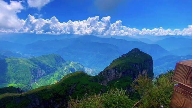 大山包鸡公山观景平台#治愈系风景 #登上山顶看美景 #云南