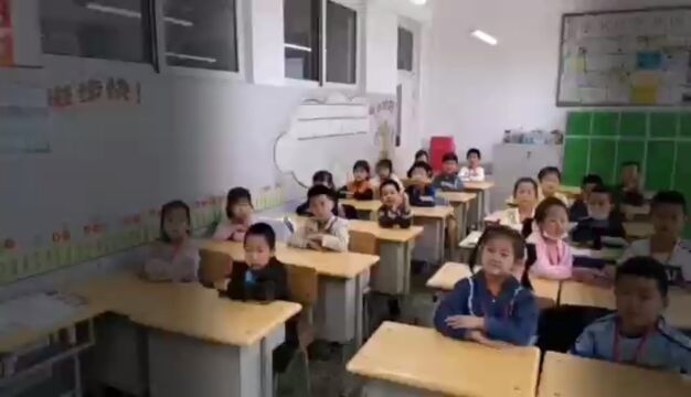 哈尔滨继红小学校三年六班