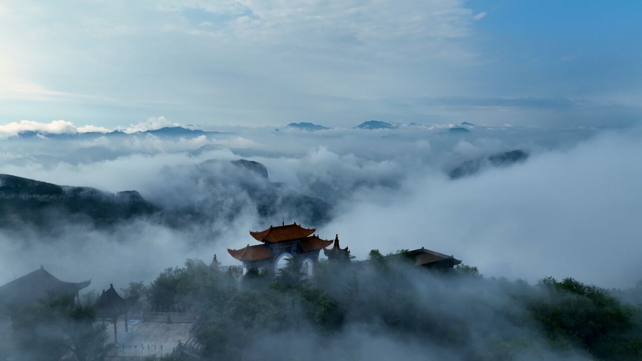 千城胜景|河北鹿泉:抱犊寨云海翻腾