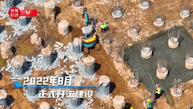 习近平河北行丨走进雄安城际站及国贸中心项目