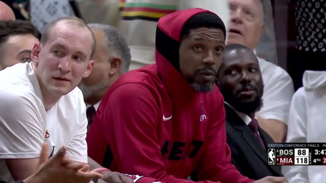 We Want Haslem!热火球迷全场起哄想让队魂登场