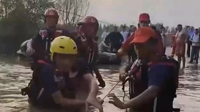 河北霸州降雨致部分村庄淹没,被困人员被全部转移