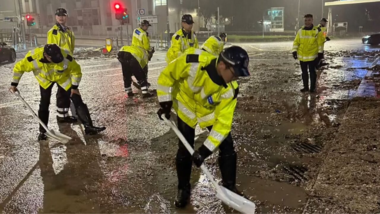 香港医管局:暴雨水灾致超110人受伤入院,4人情况严重