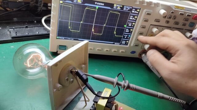 手工制作的200W逆变器,输出波形和带负载能力测试