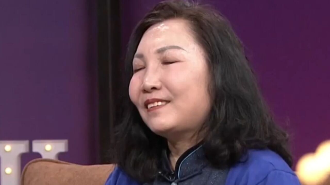 董女士优雅有气质,让男嘉宾都自愧不如,感觉配不上女士