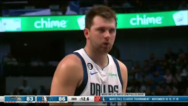 NBA常规赛：魔术vs独行侠第3节英文原声回放