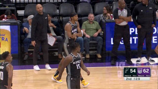  NBA常规赛：马刺vs国王第2节原声解说回放