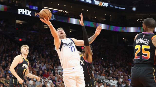 东契奇vs太阳集锦 全场35+9+6完美发挥惨遭翻盘