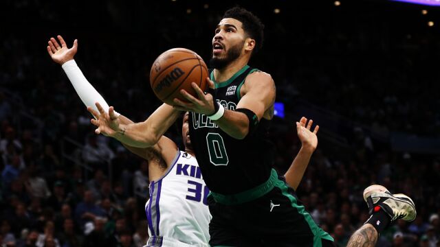 国王104-122凯尔特人 双探花合砍55分击溃国王