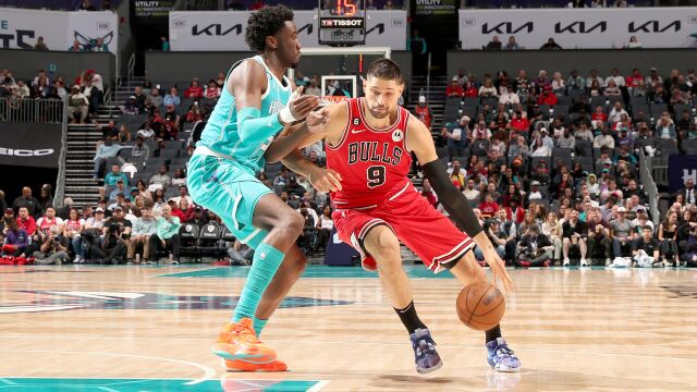 武切维奇vs黄蜂集锦 21分8篮板内线擎天柱