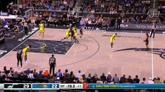 不甘落后！小瓦格纳连中两记三分包括压哨