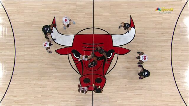 NBA常规赛：魔术vs公牛第1节英文原声回放