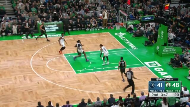 面对防守丝毫不慌 布朗漂移打板抛投惊艳全场