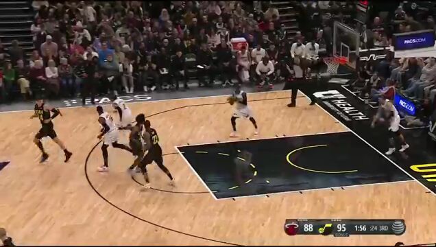 NBA常规赛：热火vs爵士第3节英文原声回放