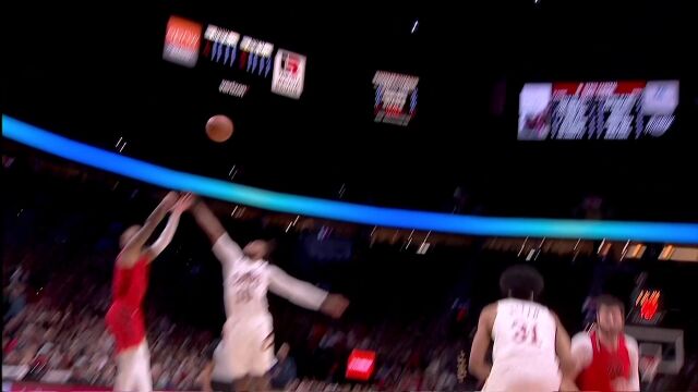 完全无视干扰 利拉德外线干拔三分手起刀落