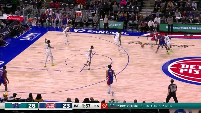 理查兹守护篮筐大帽扇飞杜伦 罗齐尔趁势反击上篮神似欧文