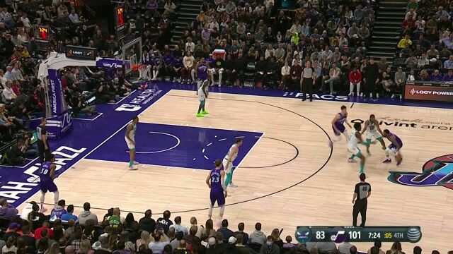 越来越成熟！凯斯勒篮下脚步展现与年龄相斥的老练