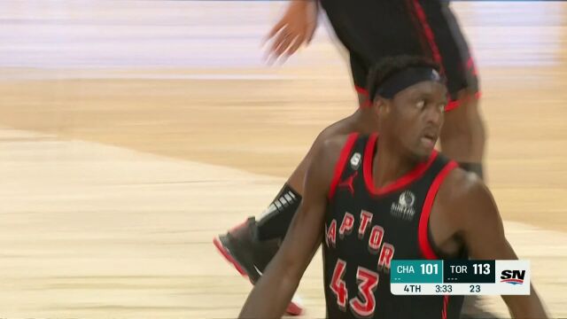 转换进攻风驰电掣 西亚卡姆一骑绝尘反击双手暴扣