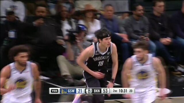 默契百分百 西蒙斯击地助飞渡边空切暴扣