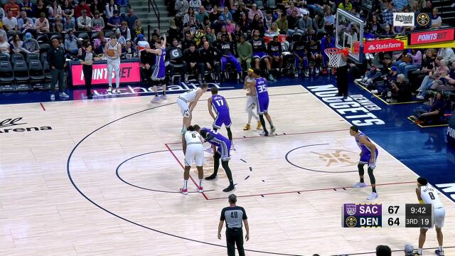 多齐尔巧妙抢断 快攻空接助飞赫尔特完成暴扣