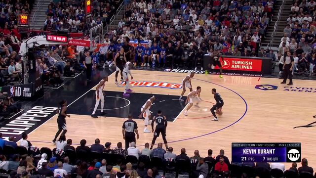 手活很细！科温顿横冲直撞手递手连线普拉姆利暴扣炸筐