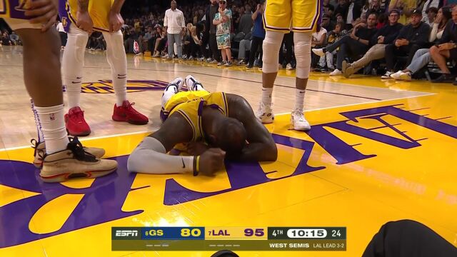 勇士vs湖人第4节英文原声回放