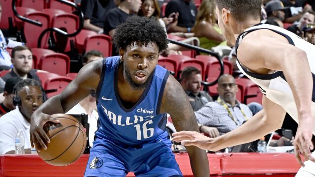 乔丹沃克vs步行者集锦 21分8助攻串联全场取得胜利