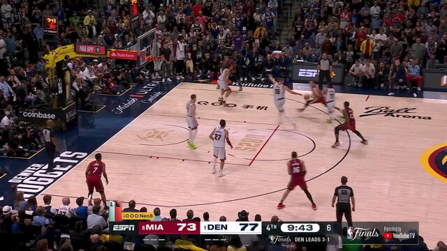 邓罗眼疾手快大范围转移球 洛瑞准压哨三分手稳心不慌