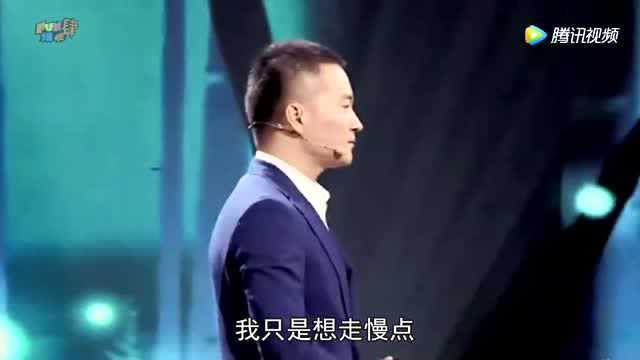 与王传军一样,余恩泰也去了表演艺术家那里.