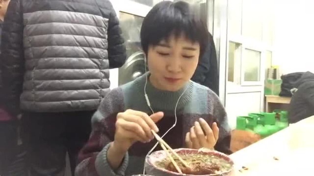 香香美食网红杂面条