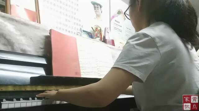 灵宝音乐达人蔡谦老师手把手教小学生弹钢琴实录之四十八