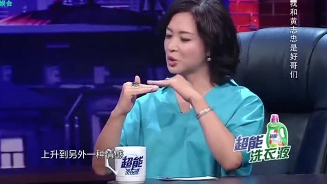 爷爷是开国上将,柯蓝自述家庭背景,原来真实姓名叫钟好好