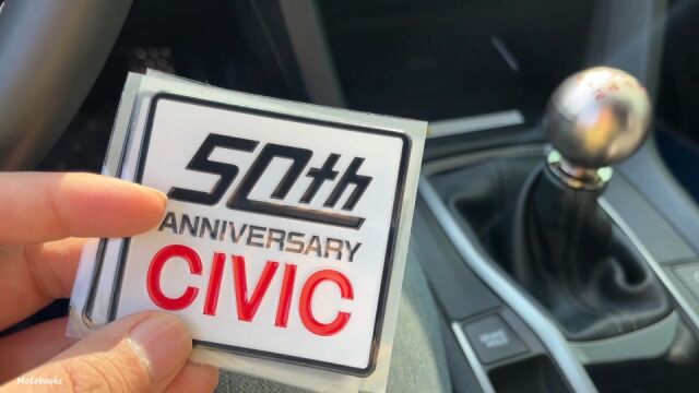 思域车友好物!Civic 50 周年纪念标原厂胶贴