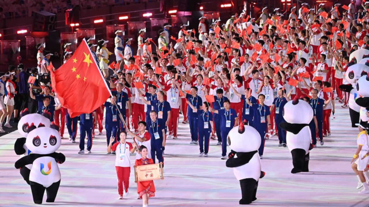 精彩、感动!第三十一届世界大学生夏季运动会开幕式侧记