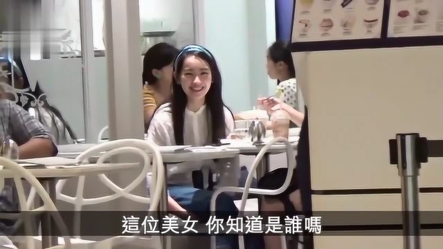 龚慈恩女儿林恺铃和朋友逛商场 她五官长得好看