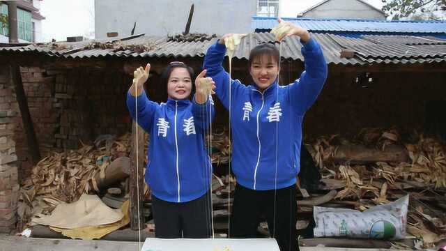 手工:无硼砂泥里加粘土,小晴又发现新玩法,做出超好玩的拉面泥