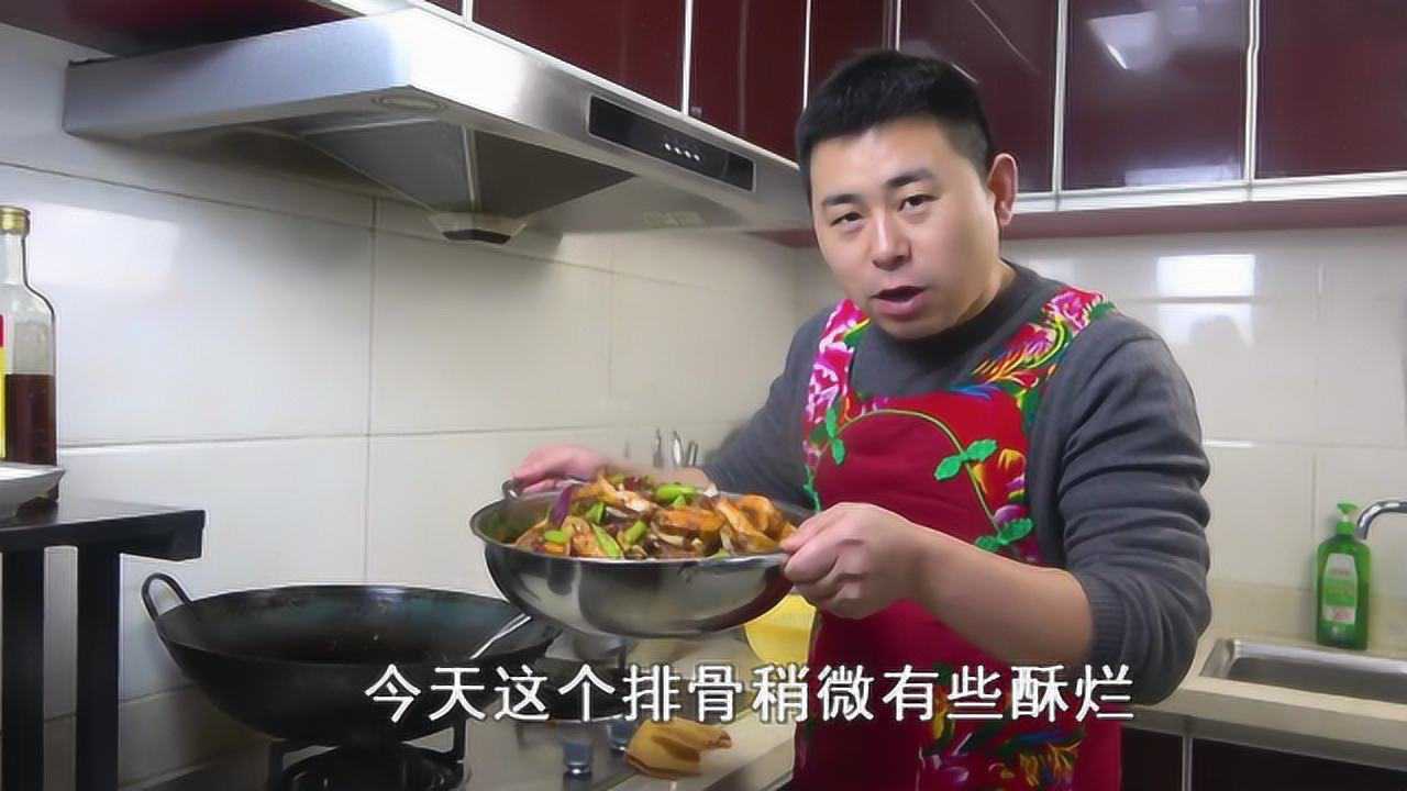 超小厨做干锅排骨虾4斤排骨2斤虾一锅炒香辣诱人吃过瘾