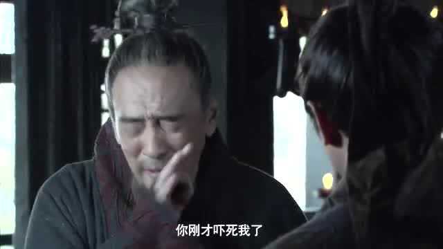 他是三国中智力超群的谋士,一眼看破董卓戏貂蝉的把戏!