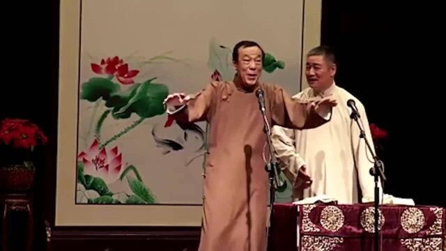 《上网须知》靳佩良打字盲打,连显示屏都不看,真是太逗了