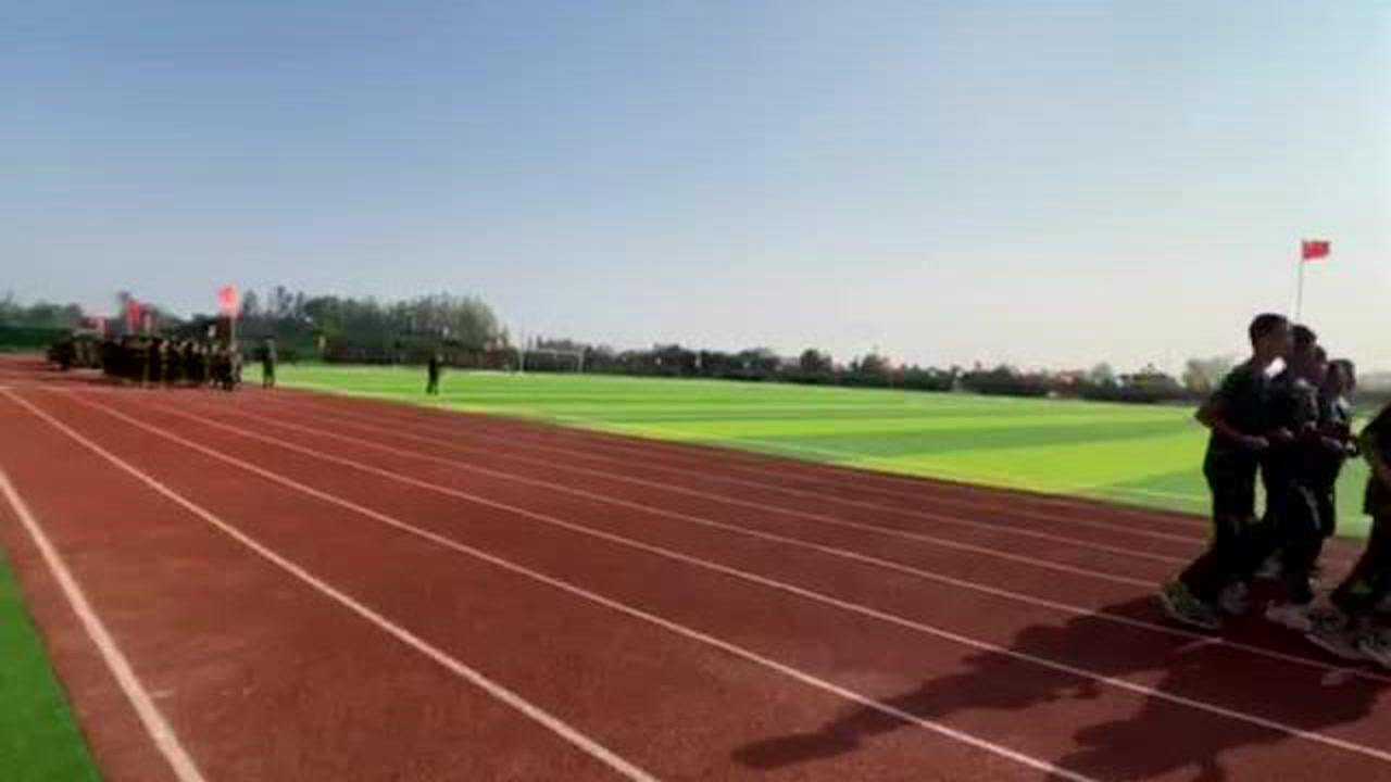成武县佳合高级中学高一军训2