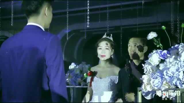 婚礼实拍:郎才女貌婚礼现场豪华灯光璀璨!